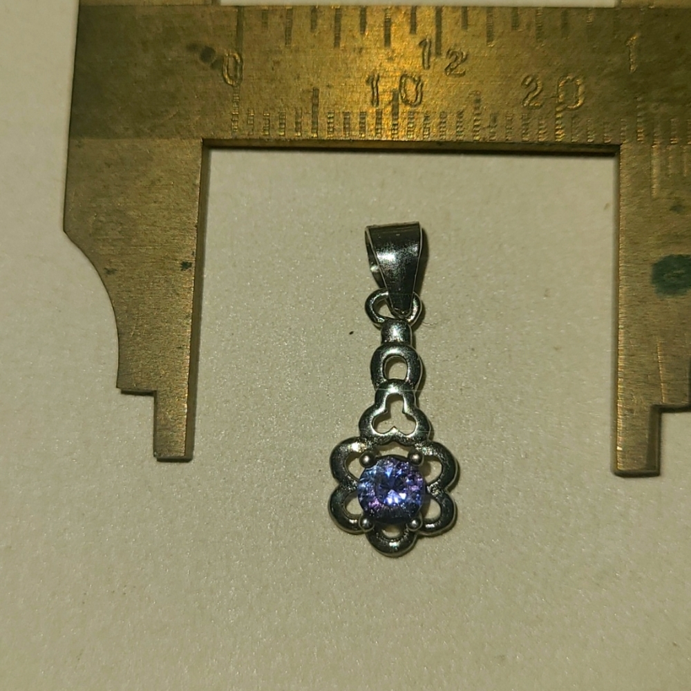 Sterling silver tanzanite pendant